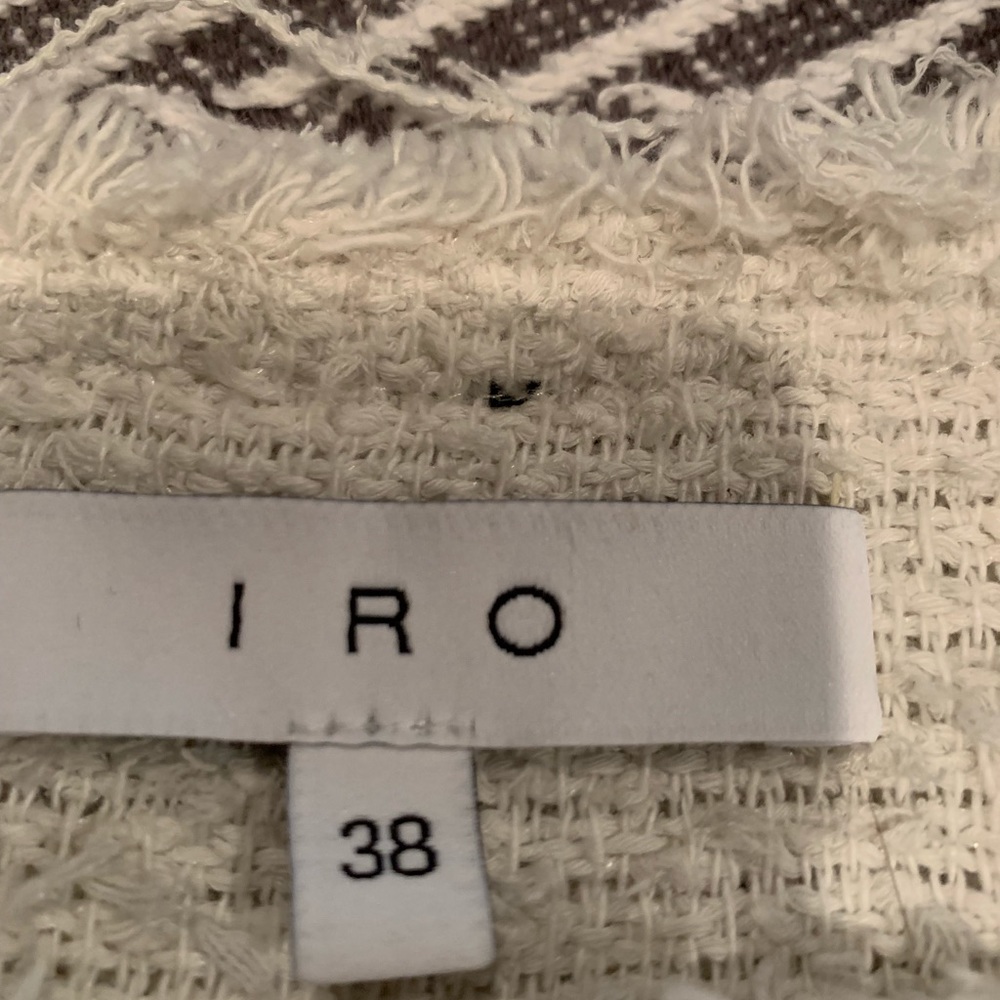 IRO Winter White Vest- - Picture 2 of 3